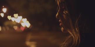 Astrolog ili ginekolog? Da li se žene okreću porođaju kako bi dete imalo omiljeni horoskopski znak porodjaj ginekolog ili astrolog beba