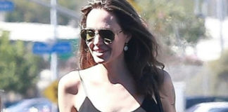 Angelina Jolie dugo vremena svoju borbu sa anoreksijom pokušava da sakrije ispod preširoke garderobe angelina jolie mršavost anoreksija