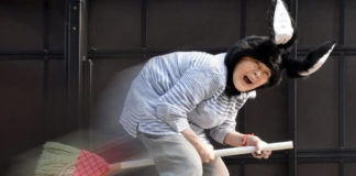 90-godišnja baka iz Japana osvojila je internet svojim urnebesnim fotografijama Kimiko Nishimoto baka iz japana