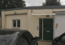 Ako ste uspeli da uštedite 100.000 funti u Londonu možete da kupite samo jednu kuću – i to ovu! kuca u londonu