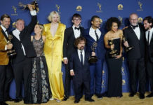 Ne znamo ko ih je posavetovao ali poznavalac mode nije sigurno! Ovo su najveći modni promašaji sa dodele Emmy nagrada modni promašaji za emmy dodelu nagrada