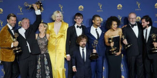 Ne znamo ko ih je posavetovao ali poznavalac mode nije sigurno! Ovo su najveći modni promašaji sa dodele Emmy nagrada modni promašaji za emmy dodelu nagrada