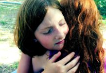 Emocionalno uslovljavanje i okretanje dece protiv majke je problem naše D.C. kretanje dece protiv majke