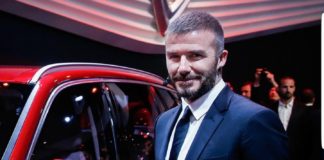 Hot! David Beckham je čestitao Božić pratiocima u sexy izdanju