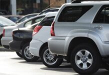 Uslužni parking kod aerodroma Usluzni parking kod aerodroma